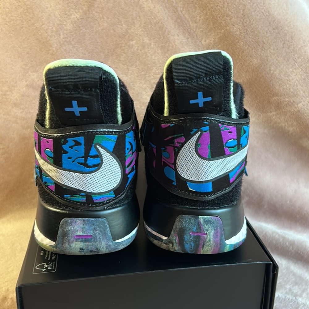 Women’s Nike Air Zoom UNVRS Sneakers Size 7.5 - Picture 5 of 7